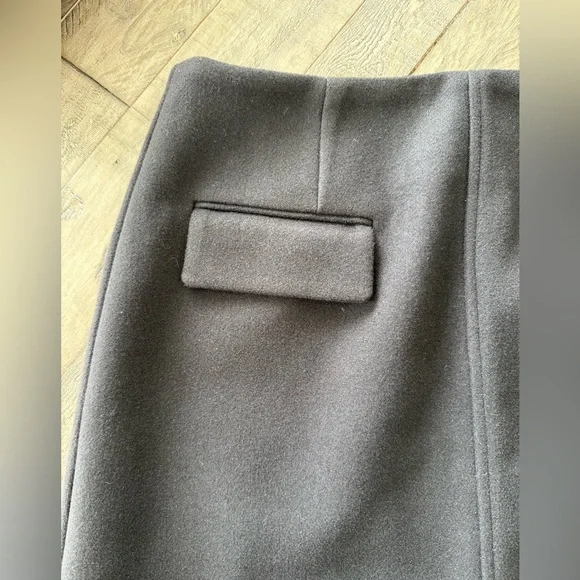 BNWT Joe Fresh Black Mini Skirt, size 10. - Picture 2 of 7